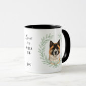 Mug Eucalyptus Wreath Akita Dog Monogram (Devant droit)