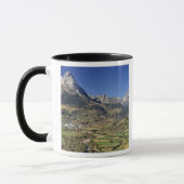 Mug Europe, Espagne, Sallent de Gallego. Un petit (Gauche)
