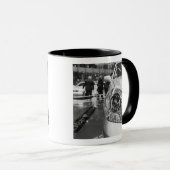 Mug Europe, Suisse, Genève. Salon de l'automobile de G (Devant droit)