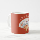 Mug Éventail de coquelicots rouges et fleurs bleues (Devant gauche)
