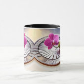 Mug Exquise orchidée rose repose sur une plaque d'arge (Centre)