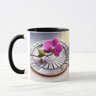 Mug Exquise orchidée rose repose sur une plaque d'arge