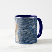 Mug Extrait d'or dans trou de denim bleu effilé (Devant droit)