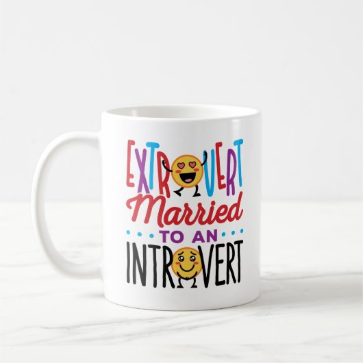 Mug Extrovert marié à un Introvert Funny (Gauche)