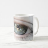 Mug Eye-Macro par Shirley Taylor (Devant droit)
