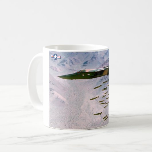 MUG F-111A AARDVARK (Devant gauche)