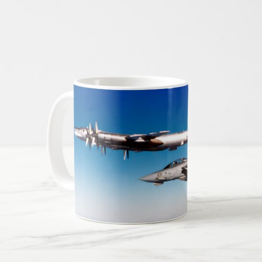 MUG F-14 TOMCAT "INTERCEPT D'OURS" (Devant gauche)