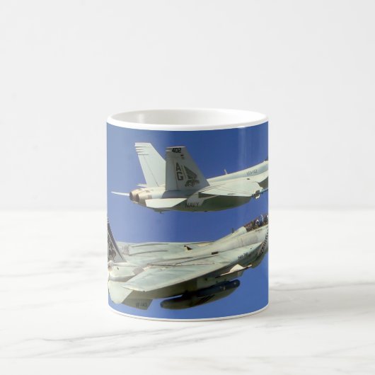 MUG F-14 TOMCAT "WINGMAN" (Centre)