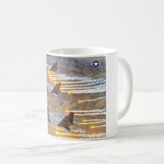 MUG F-15E GRÈVE EAGLE (Devant droit)