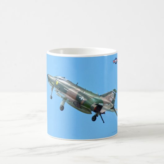 MUG F-4 PHANTOM (Centre)