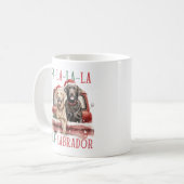 MUG FA LA LA LABRADOR CHIEN CHIEN RED TRUCK FURRY NOËL (Devant gauche)
