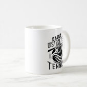 Mug Facilement Distrait Par Le Tennis (Devant droit)