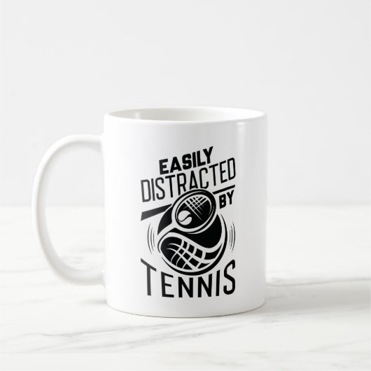 Mug Facilement Distrait Par Le Tennis (Gauche)