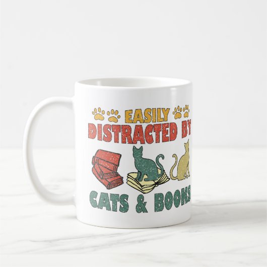 Mug Facilement Distrait Par Les Chats Et Les Livres (Gauche)