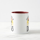 Mug Facilement Distrait Par Les Chiens (Centre)