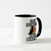 Mug Facilement distrait par les chiens et le basket-ba (Devant droit)