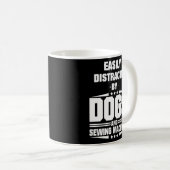 Mug Facilement Distrait Par Les Chiens Et Les Machines (Devant droit)