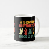 Mug Facilement Distrait Par Les Chiens Et Les Plantes (Devant droit)