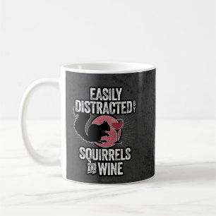 Mug Facilement distrait par les écureuils et le vin