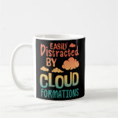 Mug Facilement Distrait Par Les Formations Nuageuses - (Gauche)