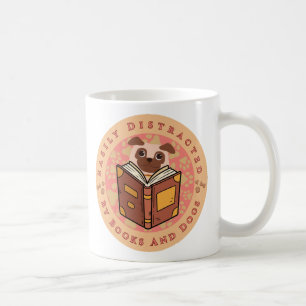 Mug Facilement Distrait Par Les Livres Et Les Chiens -