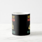 Mug Facilement Distrait Par Les Tracteurs (Centre)