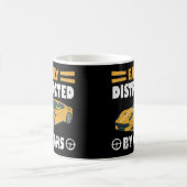Mug Facilement Distrait Par Les Voitures (Centre)
