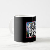 Mug Faire de la randonnée plus s'inquiéter moins drôle (Devant gauche)