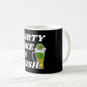 Mug Faire la fête comme un Irlandais (Devant droit)