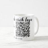 Mug Fait à la main avec amour code Q R site web petite (Devant droit)