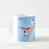 MUG FALCON DE COMBAT F-16C (Devant gauche)