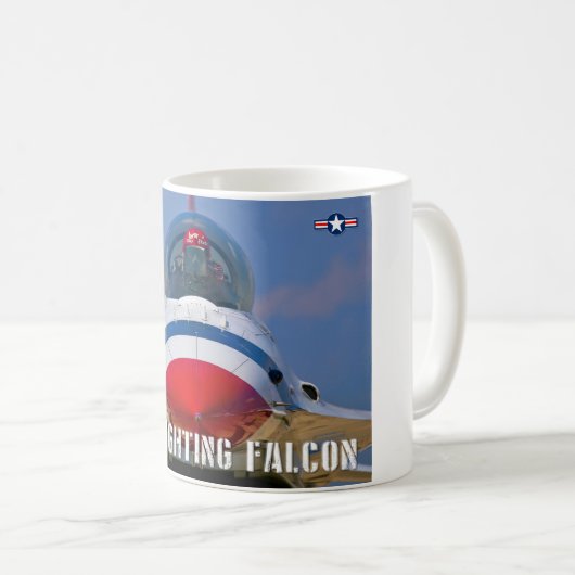 MUG FALCON DE COMBAT F-16C (Devant droit)