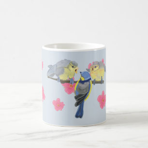 Mug Famille de Bleu Chickadee au milieu de fleurs de c