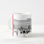 Mug Famille royale de Buckingham Palace (Devant gauche)
