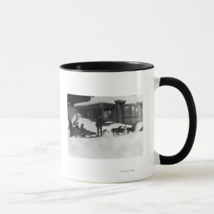 Mug Famille voyageant par le traîneau de chien en