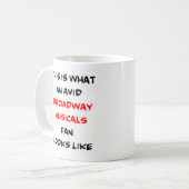 Mug fan de comédies musicales de large, David (Devant gauche)