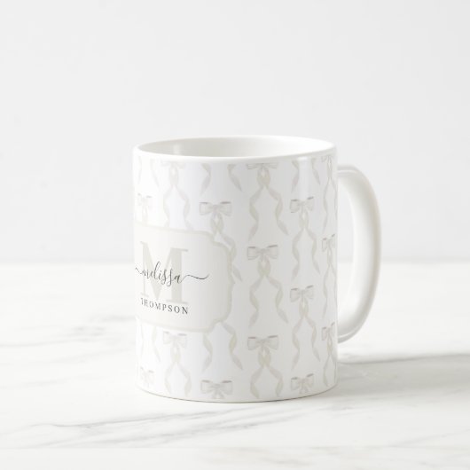 Mug Fancy White Bow Monogramme (Devant droit)