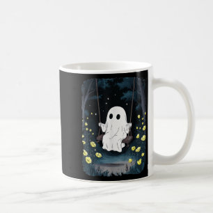Mug Fantôme vintage Se Balançant Dans La Nuit Forestiè