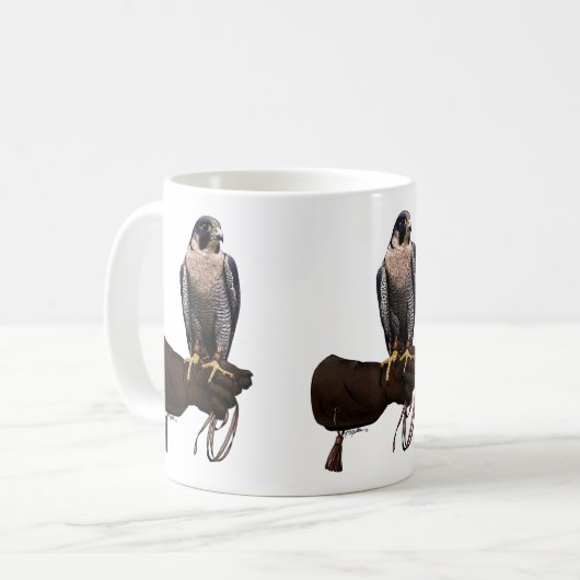 Mug Faucon pérégrin sur le gant (Devant gauche)