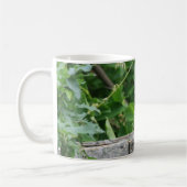 Mug Faucon Shinned par dièse observant votre jardin (Gauche)