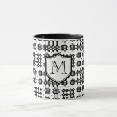 Mug Faux Welsh Tapestry Motif Monogramme noir, blanc (Centre)
