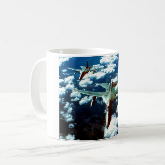 MUG FB-111A AARDVARK (Devant gauche)