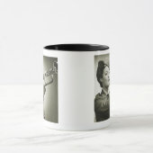 Mug Femme dans l'uniforme de soldat (Centre)