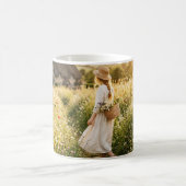 Mug Femme dans un champ de blé (Centre)