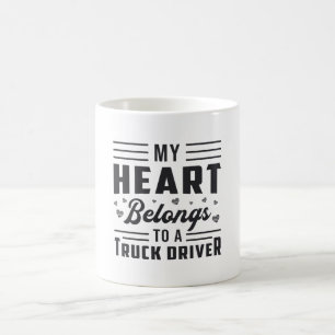 Mug Femme de camion Mon coeur appartient à un conducte