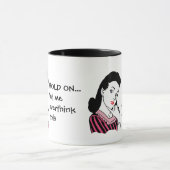 Mug Femme rétro drôle qui réfléchit trop (Centre)