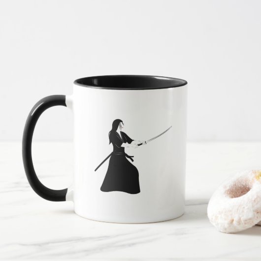 Mug Femme Samurai guerrière avec épée (Avec donut)