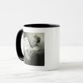 Mug Femme s'asseyant dans la chaise (Devant gauche)