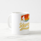Mug Femmes Voter Rainbow VNeck (Devant gauche)