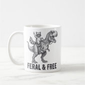 Mug Feral and Free Raccoon Riding a T-Rex Funny Retro (Gauche)